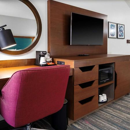 Hampton Inn By Hilton Concord/Bow Exterior photo