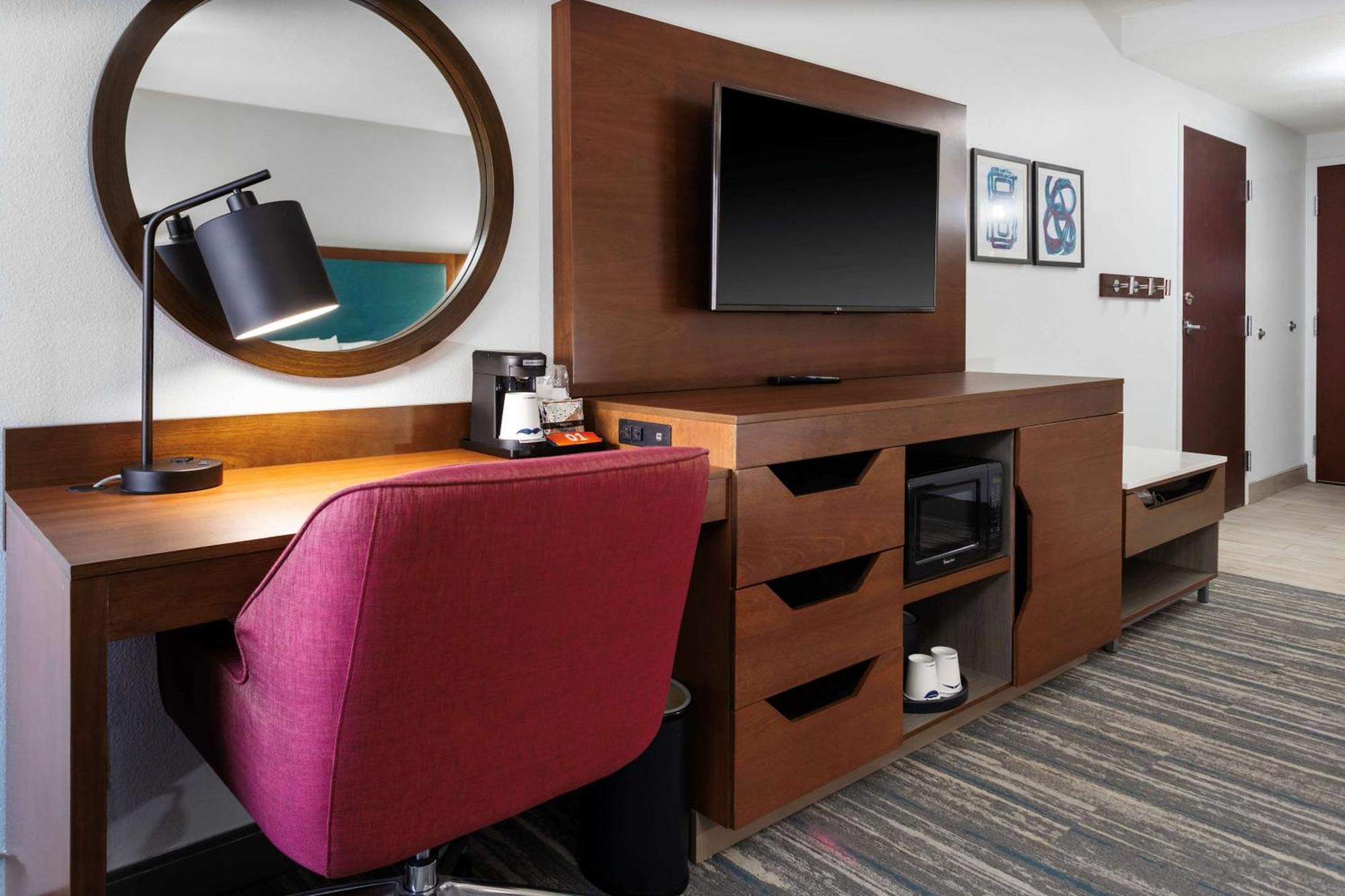 Hampton Inn By Hilton Concord/Bow Exterior photo