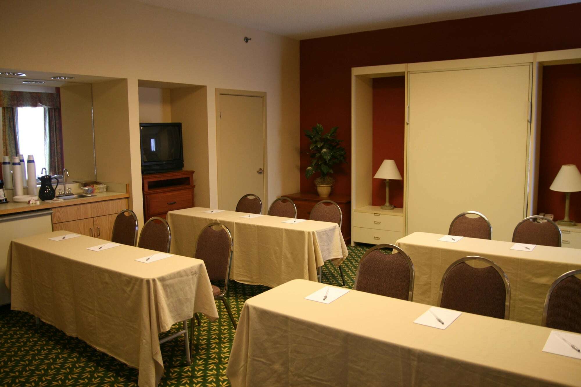 Hampton Inn By Hilton Concord/Bow Exterior photo