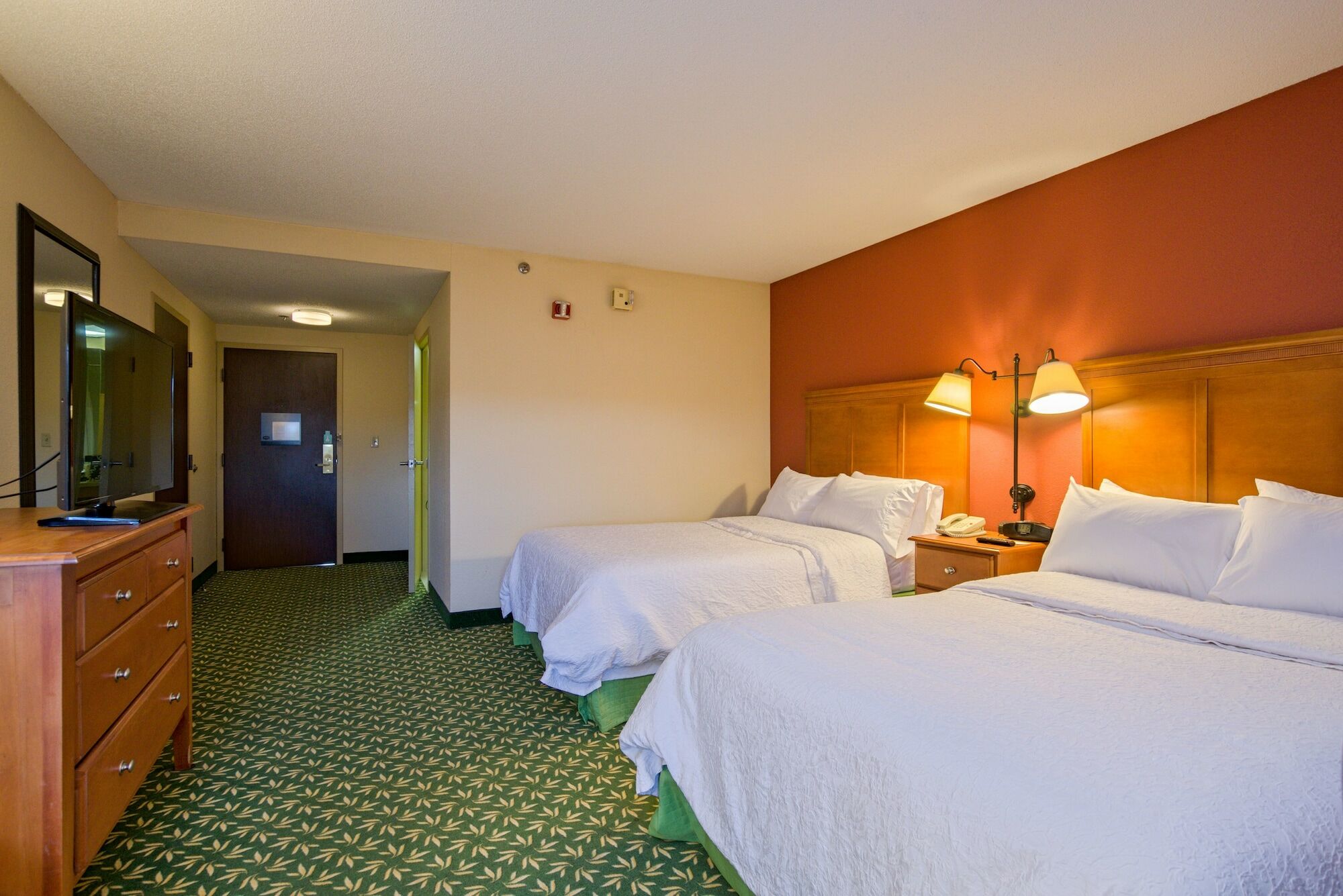 Hampton Inn By Hilton Concord/Bow Exterior photo
