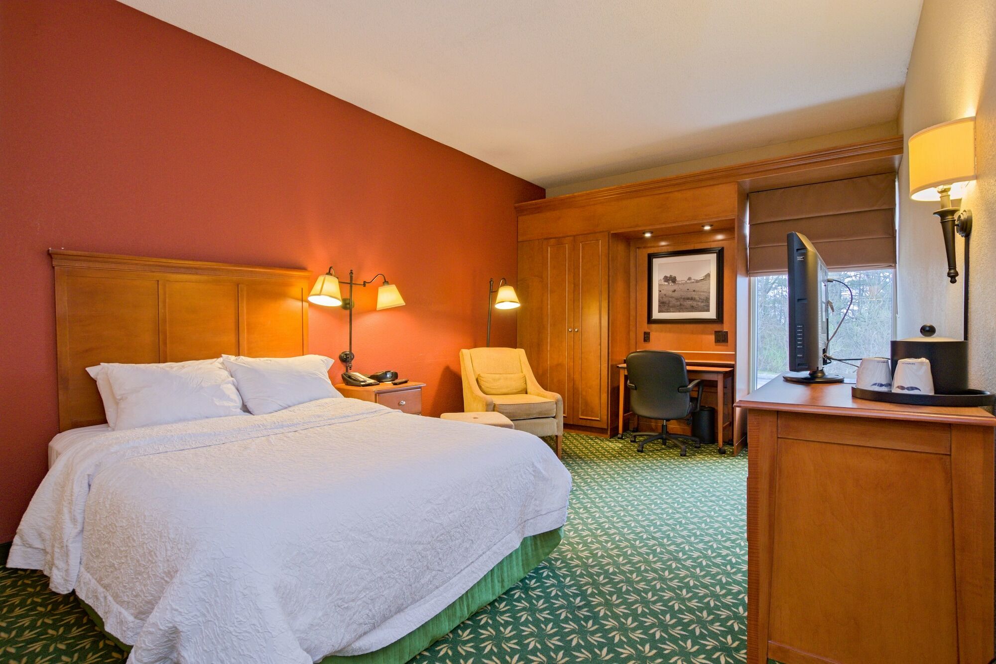 Hampton Inn By Hilton Concord/Bow Exterior photo
